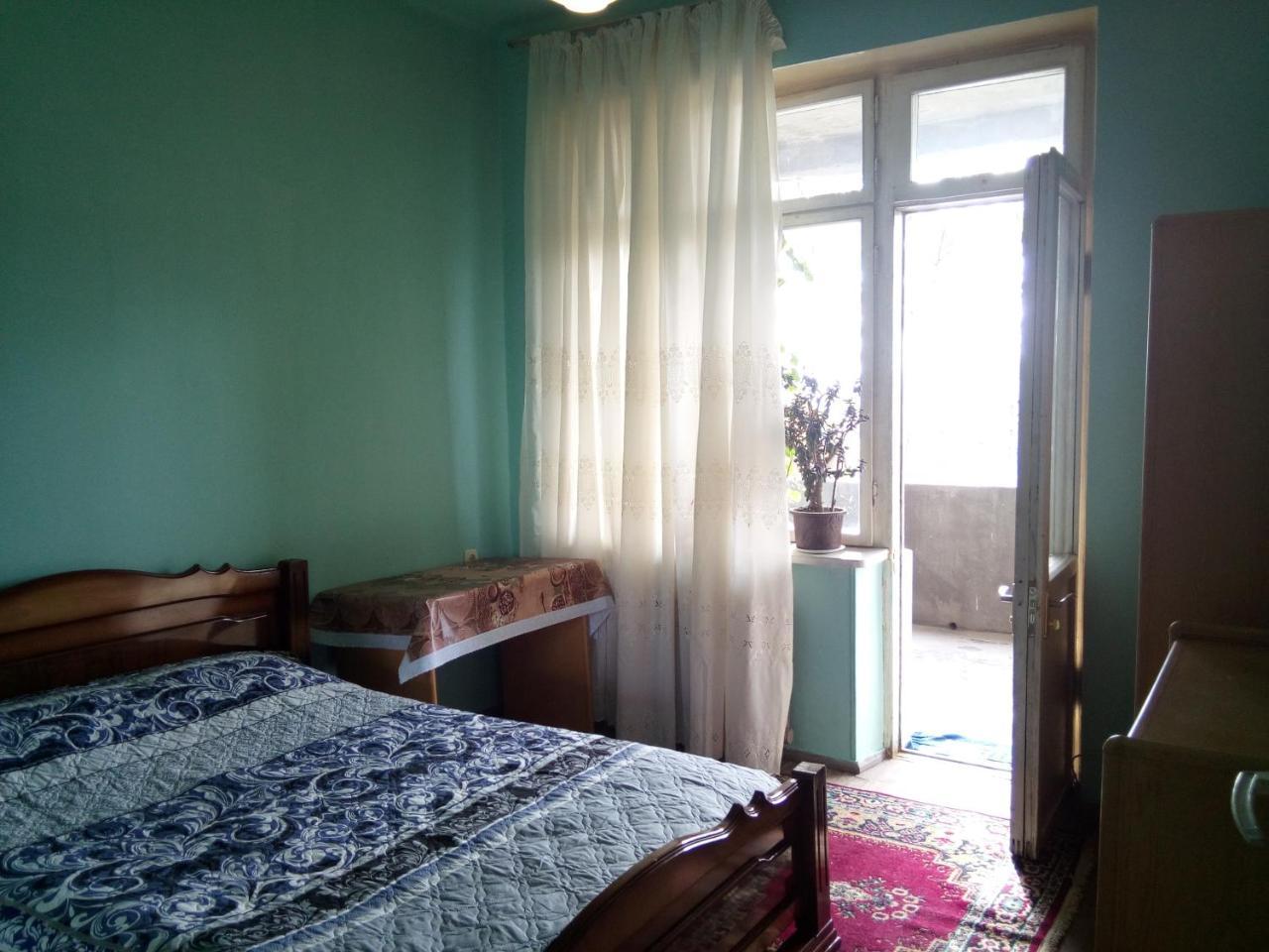 יירבאן Room In The Centre מראה חיצוני תמונה