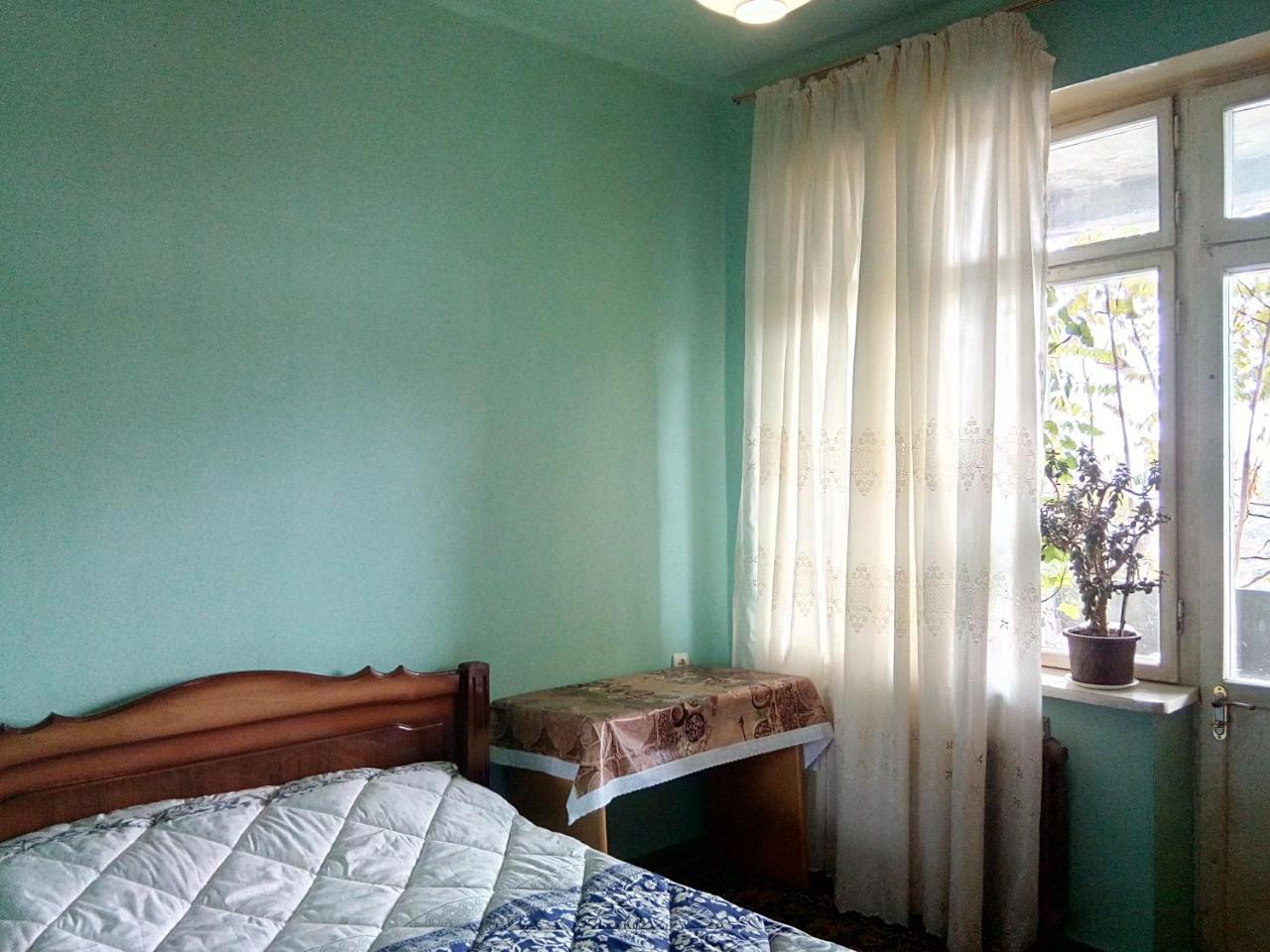 יירבאן Room In The Centre מראה חיצוני תמונה