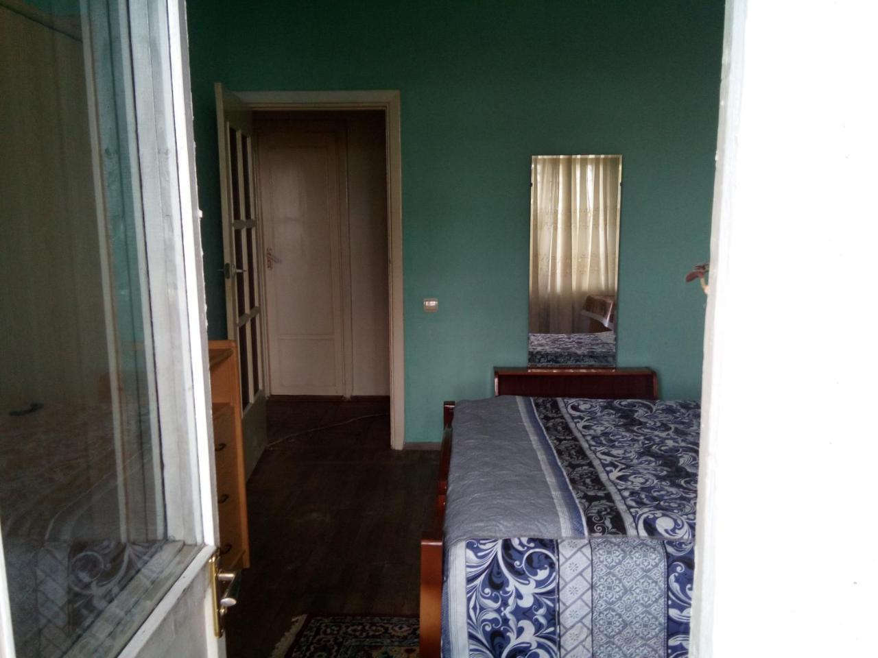 יירבאן Room In The Centre מראה חיצוני תמונה